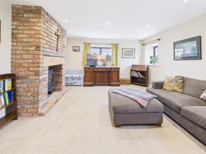 Lounge- click for photo gallery